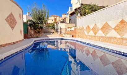 Bestaande woningen - Villa - Orihuela Costa - Villamartín