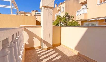 Bestaande woningen - Villa - Orihuela Costa - Villamartín