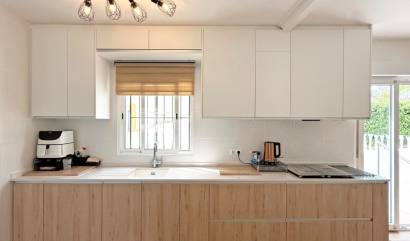 Bestaande woningen - Villa - Orihuela Costa - Villamartín