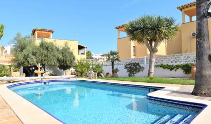 Bestaande woningen - Villa - Orihuela Costa