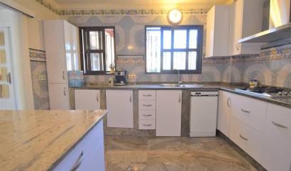 Bestaande woningen - Villa - Orihuela Costa