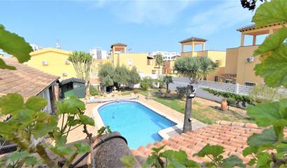 Bestaande woningen - Villa - Orihuela Costa