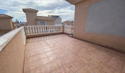 Bestaande woningen - Villa - Orihuela Costa