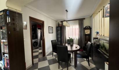 Bestaande woningen - Villa - Orihuela Costa