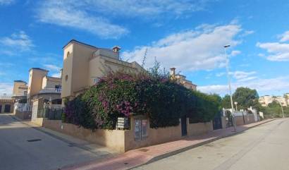 Bestaande woningen - Villa - Orihuela Costa