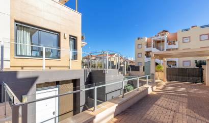 Bestaande woningen - Villa - Orihuela Costa