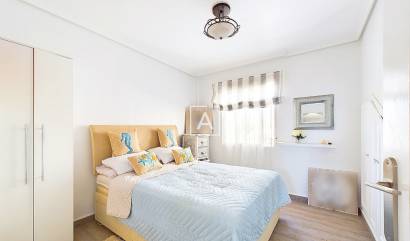 Bestaande woningen - Villa - Pinar de Campoverde