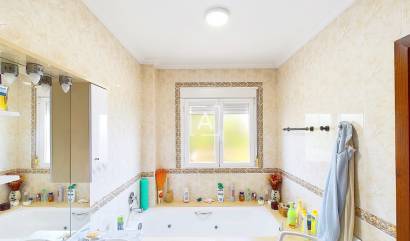 Bestaande woningen - Villa - Pinar de Campoverde