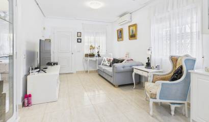 Bestaande woningen - Villa - Pinar de Campoverde