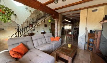 Bestaande woningen - Villa - Redován