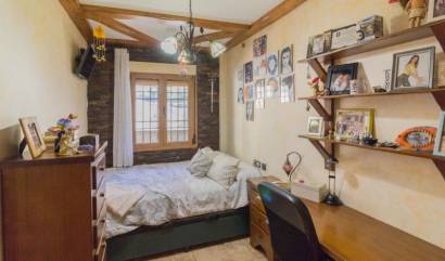 Bestaande woningen - Villa - Redován