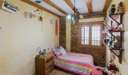 Bestaande woningen - Villa - Redován