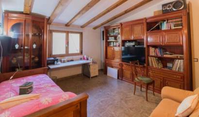 Bestaande woningen - Villa - Redován