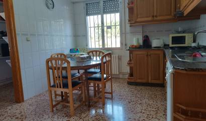 Bestaande woningen - Villa - Revuelta de Yecla