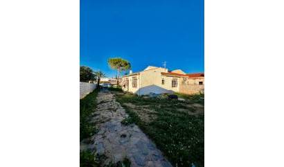 Bestaande woningen - Villa - Torrevieja - Aguas Nuevas