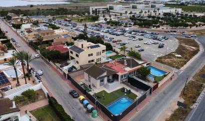 Bestaande woningen - Villa - Torrevieja