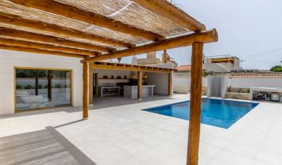 Bestaande woningen - Vrijstaande villa - Torrevieja - Torreta Florida