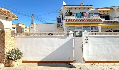 Bungalow - Venta - Torrevieja - MOV-77681
