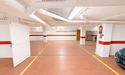 Commercial · Long time Rental · Torrevieja · Centro