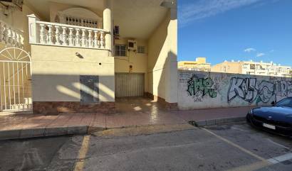 Location longue durée - Commercial - Torrevieja - Centro