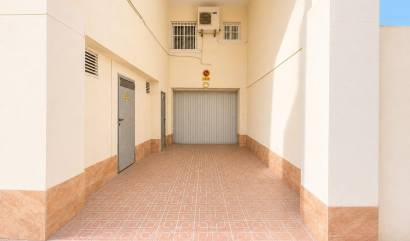 Location longue durée - Commercial - Torrevieja - Centro