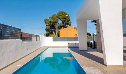 Nouvelle construction - Villa - Torrevieja - Los Balcones - Los Altos del Edén