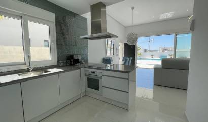 Nueva construcción  - Villa - Rafal - polideportivo