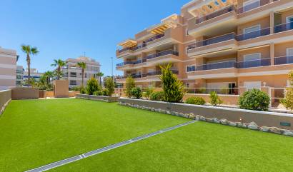 Revente - Apartment - Orihuela Costa - Villamartín