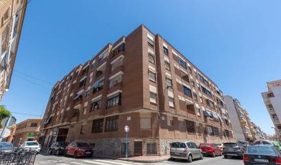 Revente - Apartment - Torrevieja - Estacion de autobuses