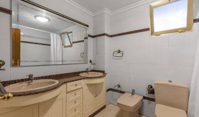 Revente - Apartment - Torrevieja - Paseo maritimo