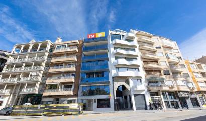 Revente - Apartment - Torrevieja - Paseo maritimo