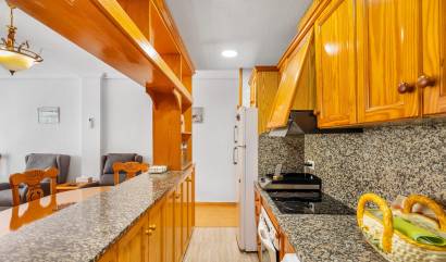 Revente - Apartment - Torrevieja - Paseo maritimo