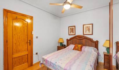 Revente - Apartment - Torrevieja - Paseo maritimo