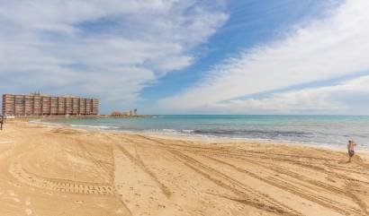 Revente - Apartment - Torrevieja - Playa de los locos
