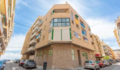 Revente - Apartment - Torrevieja - Playa de los locos