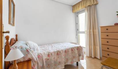 Revente - Apartment - Torrevieja - Playa de los locos
