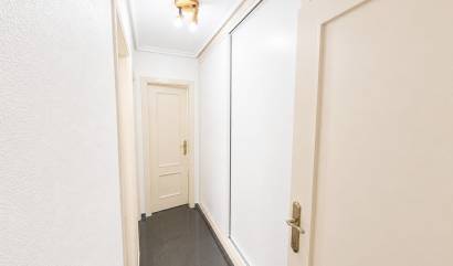 Revente - Apartment - Torrevieja - Playa de los locos