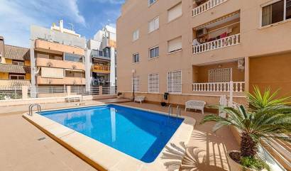 Revente - Apartment - Torrevieja - Playa del cura