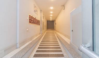 Revente - Apartment - Torrevieja - Playa del cura