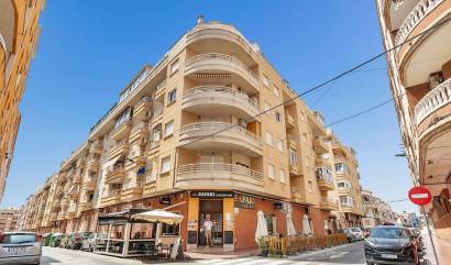Revente - Apartment - Torrevieja - Playa del cura