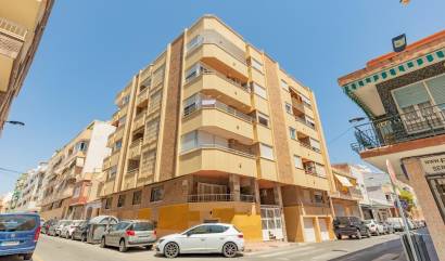 Revente - Apartment - Torrevieja - Playa del cura