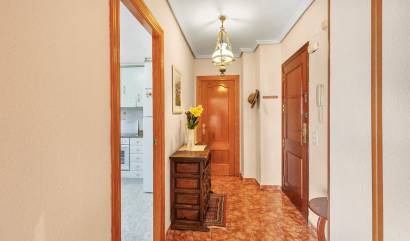 Revente - Apartment - Torrevieja - Playa del cura