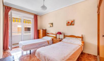 Revente - Apartment - Torrevieja - Playa del cura