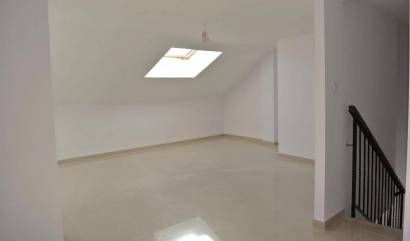 Revente - Apartment - Villena