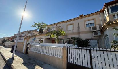 Revente - Bungalow - Torrevieja - Aguas Nuevas