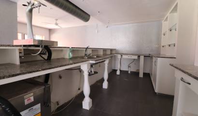 Revente - Commercial - Ciudad Quesada