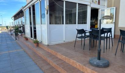 Revente - Commercial - Orihuela - Entre Naranjos Vistabella Golf