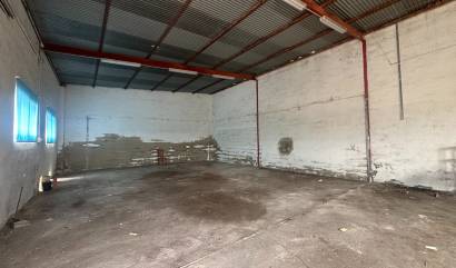 Revente - Commercial - Torremendo