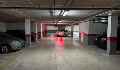 Revente - Commercial - Torrevieja - Centro