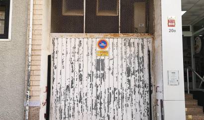 Revente - Commercial - Torrevieja - Centro
